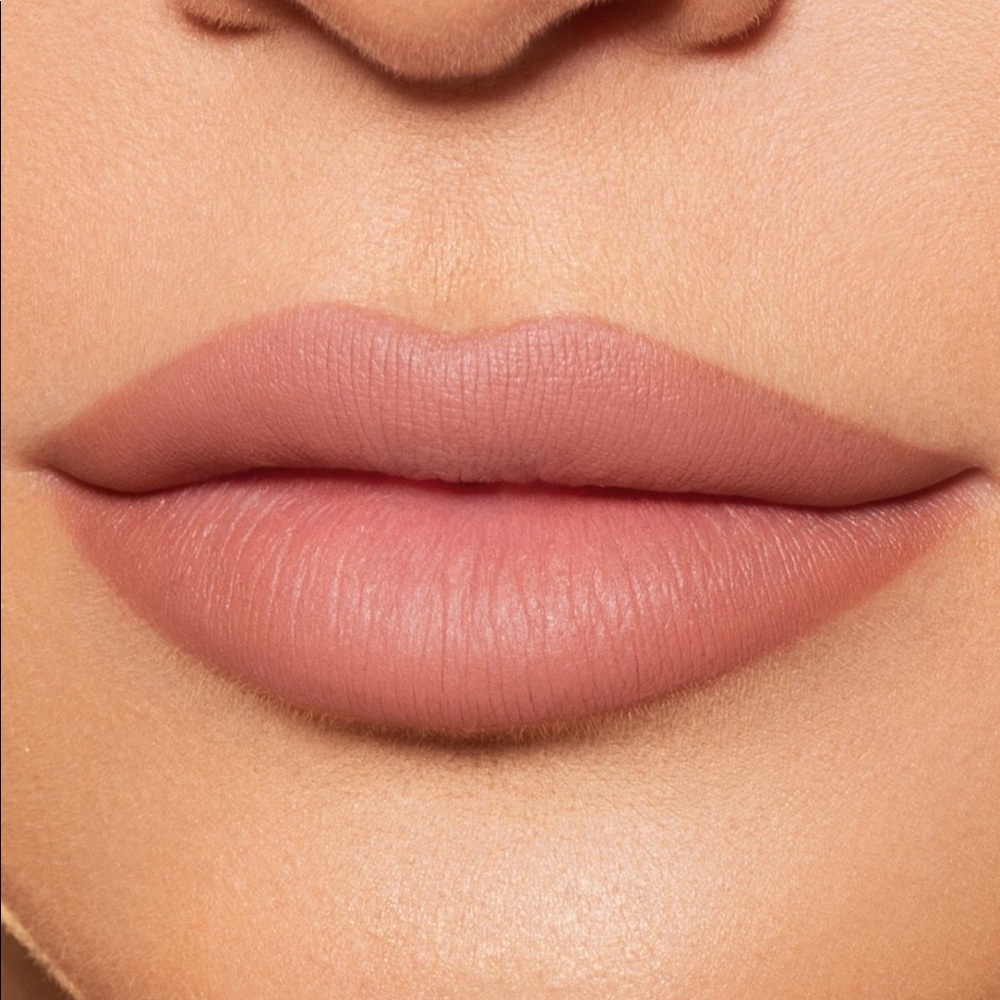 NWT Kylie matte lip kit shade “Kylie”